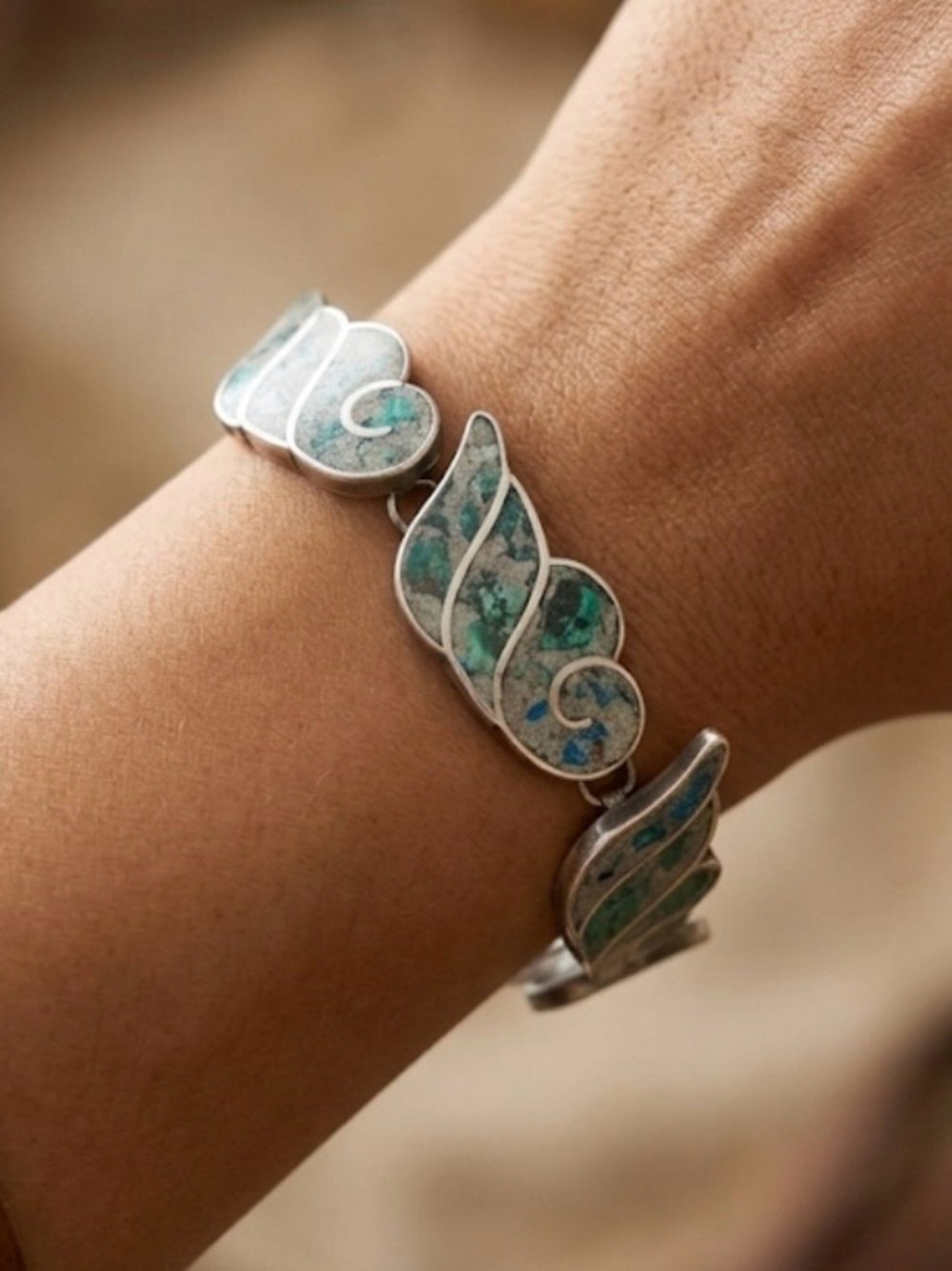 Vintage Mid Century Mexican Sterling and Crushed Gemstone Mosaic Link Bracelet